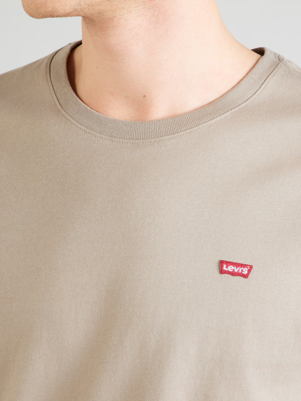 Levi’s Men Original Housemark Crew Neck T-Shirt | Beige