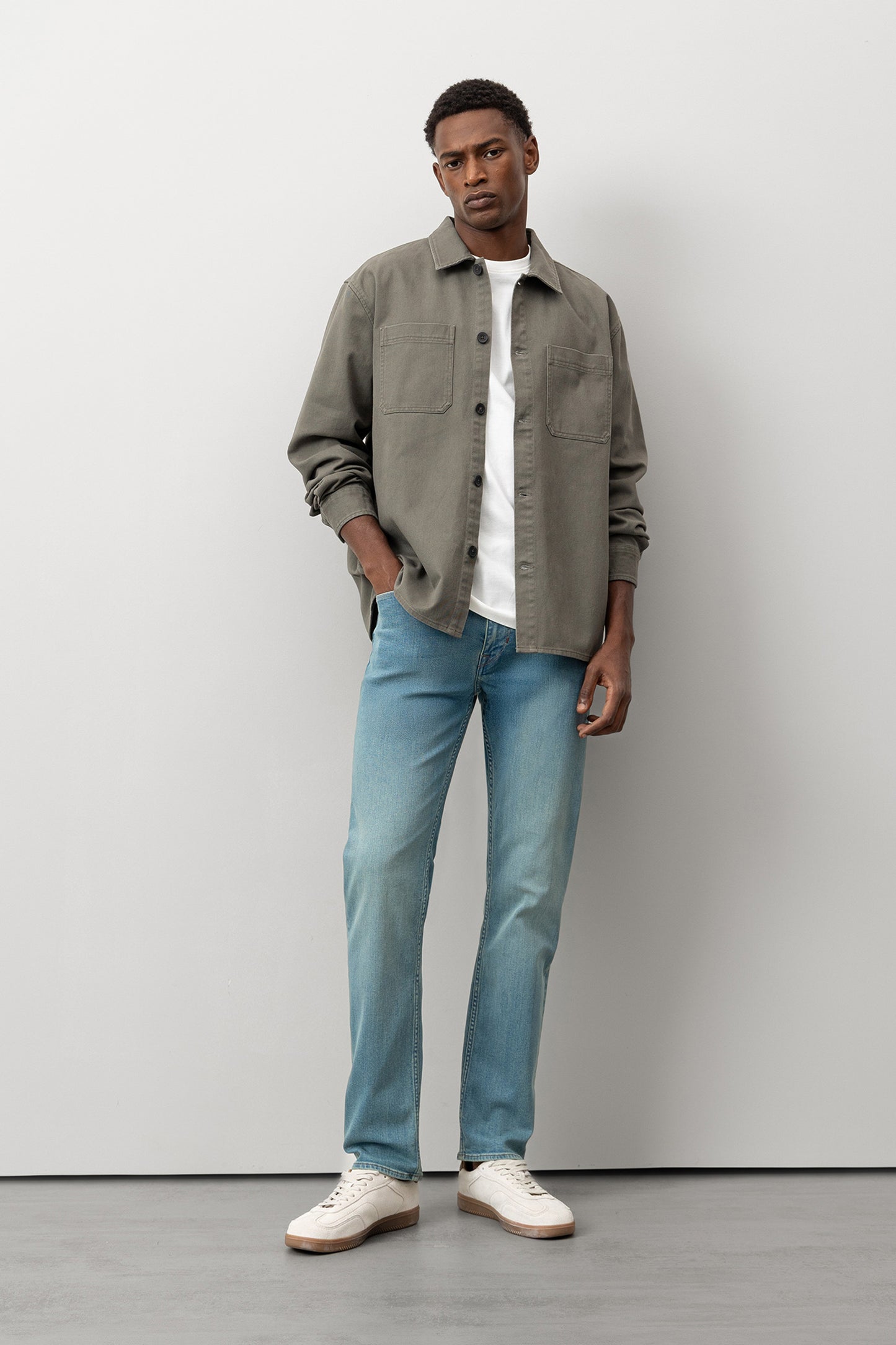 VILANOVA Light Blue Comfort Fit Denim Jeans